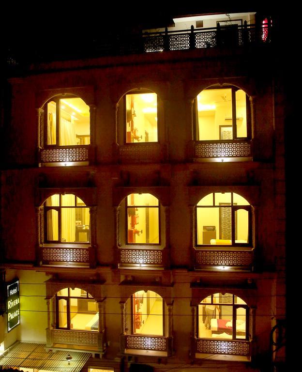 Hotel Rivera Palace Varanasi Exterior foto